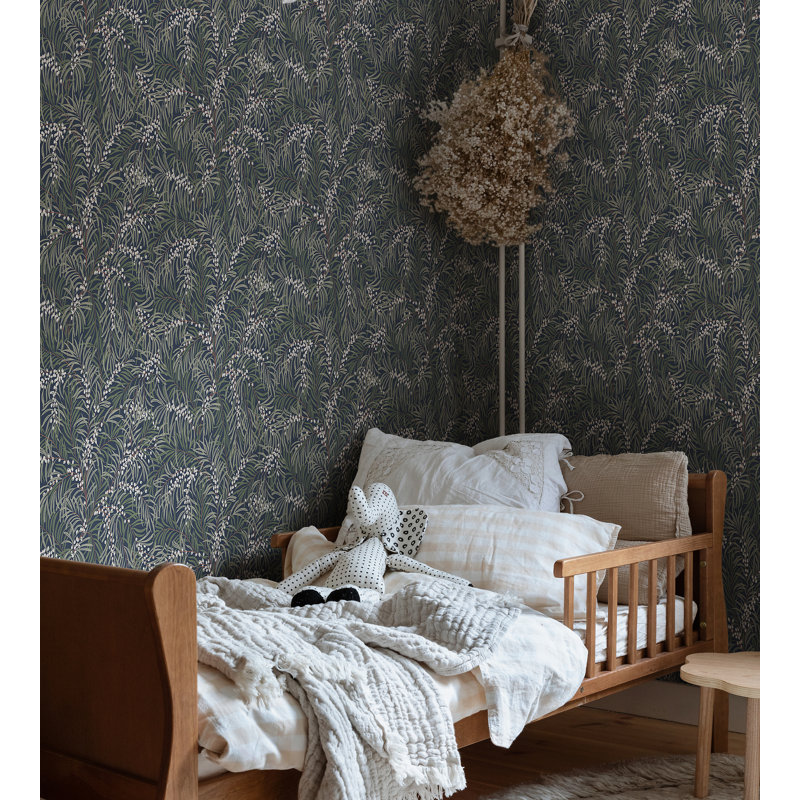 Villa Dalarö II Floral Wallpaper Roll, Classic Blue