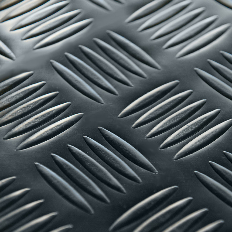 Rouleau de tapis de plancher élastique 4 pi. x 40 pi. diamond-poignée