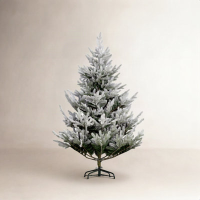 5.9' Pine Christmas Tree