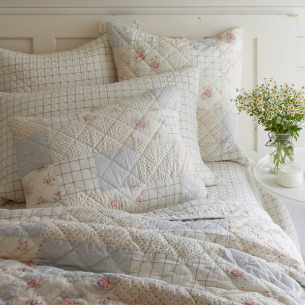 Clovelly Block Party Patchwork Cotton Quilt, Twin Quilt