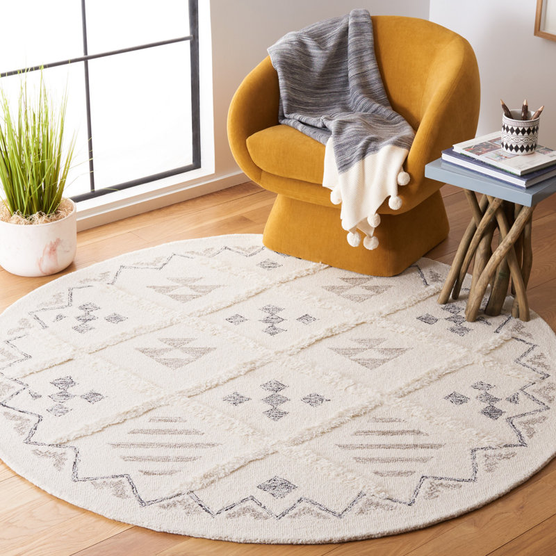 Azaruddin Hand Tufted Wool/Cotton Geometric Rug in Ivory/Black, Round 6'