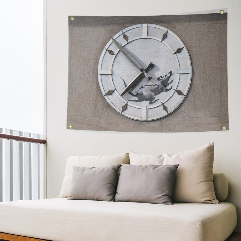 Tapisserie d’horloge en polyester rat, H 26 po x l 36 po x P 1 po, Brun