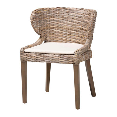 Chaise de salle à manger bohémienne avec rotin Kubu naturel et conception fuselée
