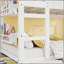 Lit superposé simple au-dessus d'un lit simple avec tablettes de rangement, lit superposé bas avec garde-corps en rotin, blanc-129230746