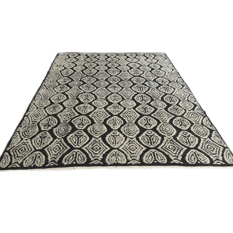 Tapis noir Noles