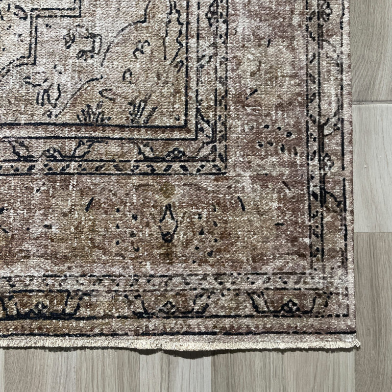 Tapis rectangulaire Wykeline avec envers antidérapant, Tapis de couloir 4 pi x 16 pi 5 po