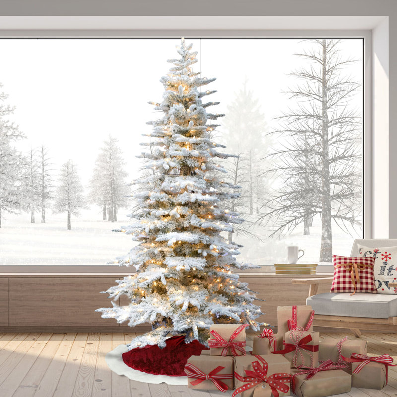 Arbre de Noël artificiel enneigé 9 pi avec lumières DEL blanc chaud Fraser Valley Farm, Poteau d'angle H 9 pi