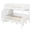 Lit double superposé au-dessus de grand lit double avec escalier de rangement-433970013