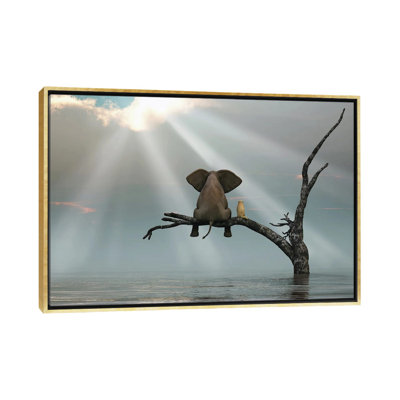 Éléphant et chien assis sur un arbre fuyant une inondation - reproduction d'art