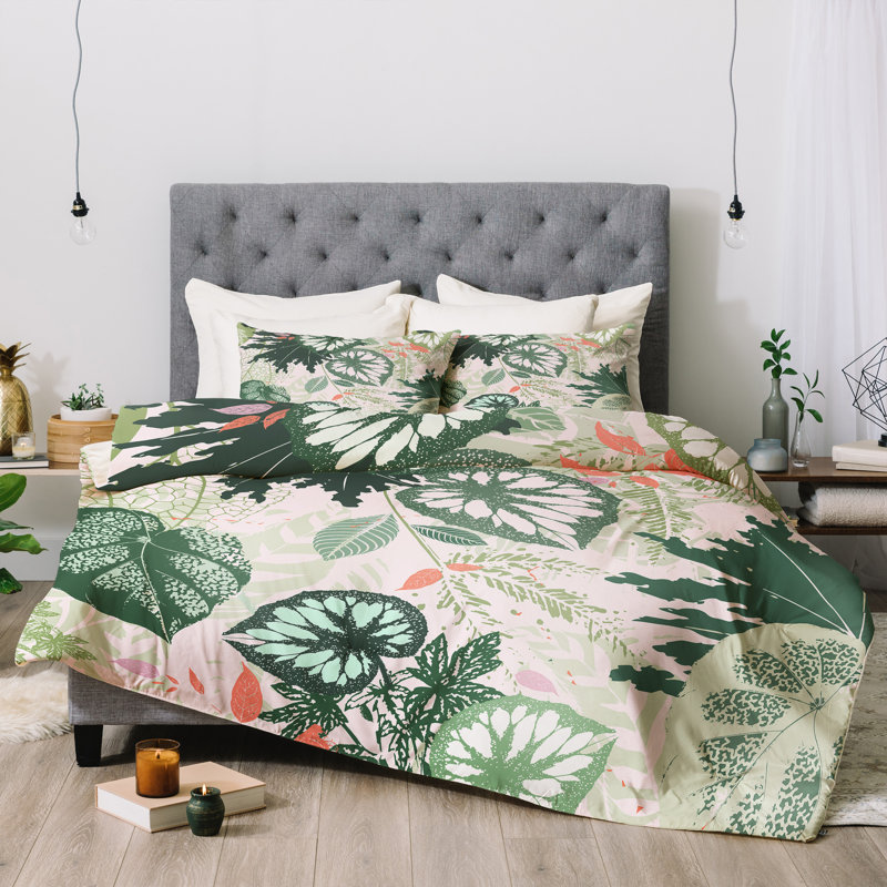 Polyester Floral Comforter, King Comforter + 2 King Pillowcases