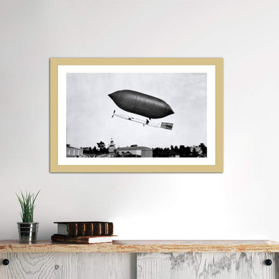 «1900s-1910s Lincoln Beachey Airhip Apparence is Cross entre Hot Air Balloon and Blimp», reproduction de photo sur toile tendue
