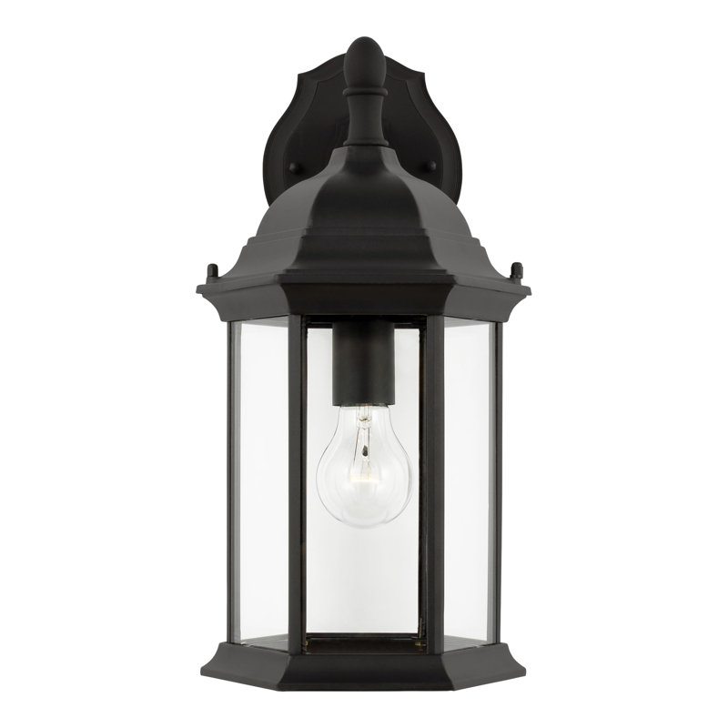 Lanterne murale d'extérieur moyenne à une lumière Sevier de Génération Éclairage , Non, H 15,88 po x l 8,13 po x P 8,13 po