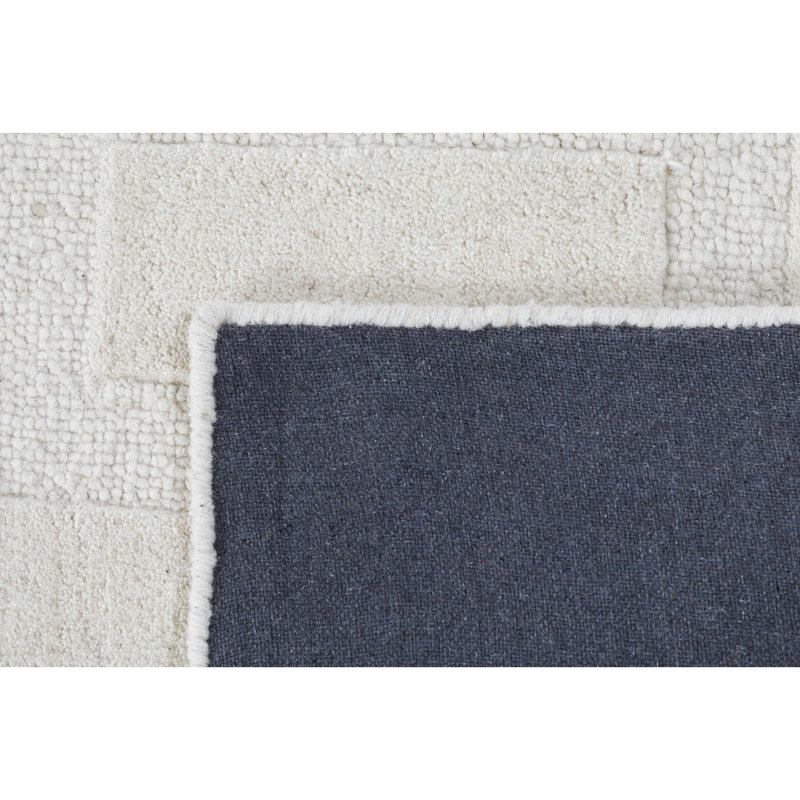 Ivory Hand-Tufted Wool Runner Rug 2'6" x 8'