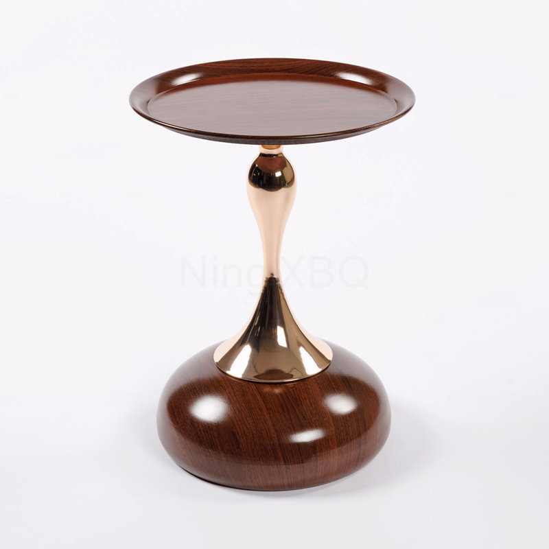 Table basse ronde en métal Mermaid Tail, Walnut Brown