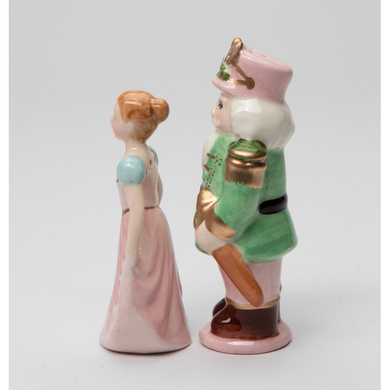 Pastel casse-noisette et danseur sel et poivre