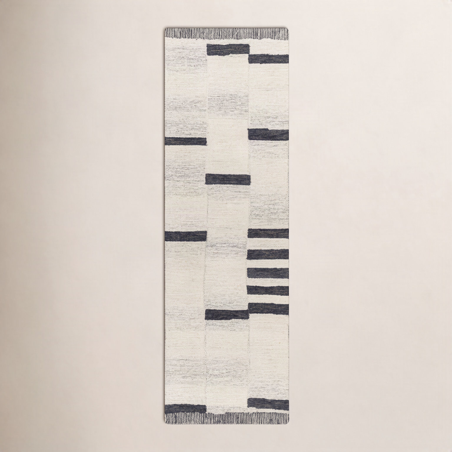 Uptown Hand-Tufted Geometric Rug, Rectangle 2'6" x 8'