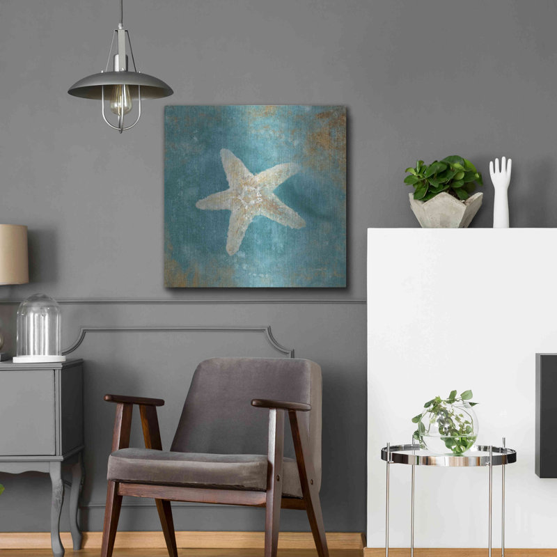 «Treasures From The Sea IV» par Danhui Nai, H 24 po x l 24 po