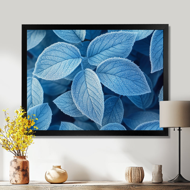 «Ifraz Frost Blue Leaves Tranquility II - LEAVES», art mural grand format, Reproduction encadrée d'une seule photo