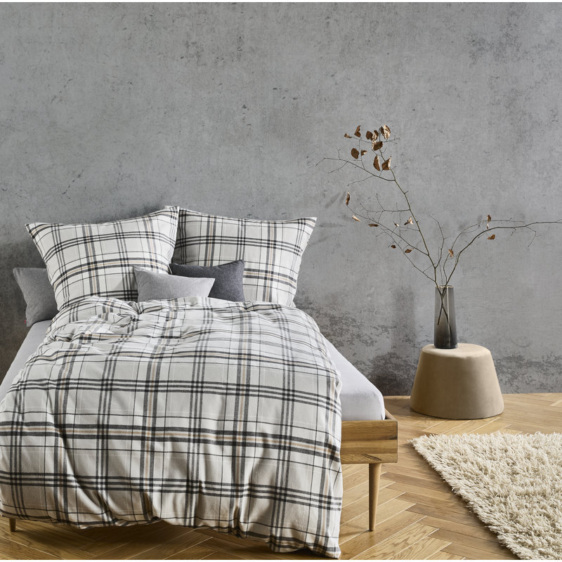 Lech Flannel Chequered Duvet Cover Set with Pillow Shams Included