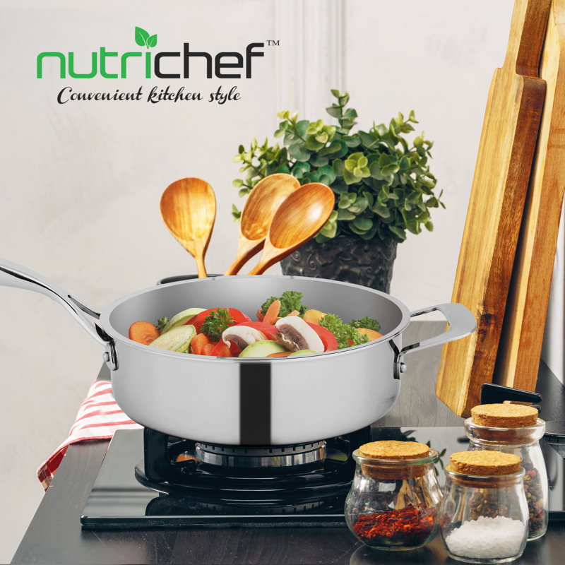 NutriChef 3.4 qt. Non-Stick Stainless Steel Saute Pan with Lid