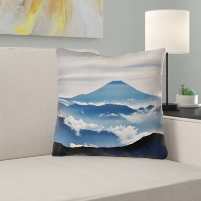 Coussin décoratif «A View of Mt. Fuji Square»