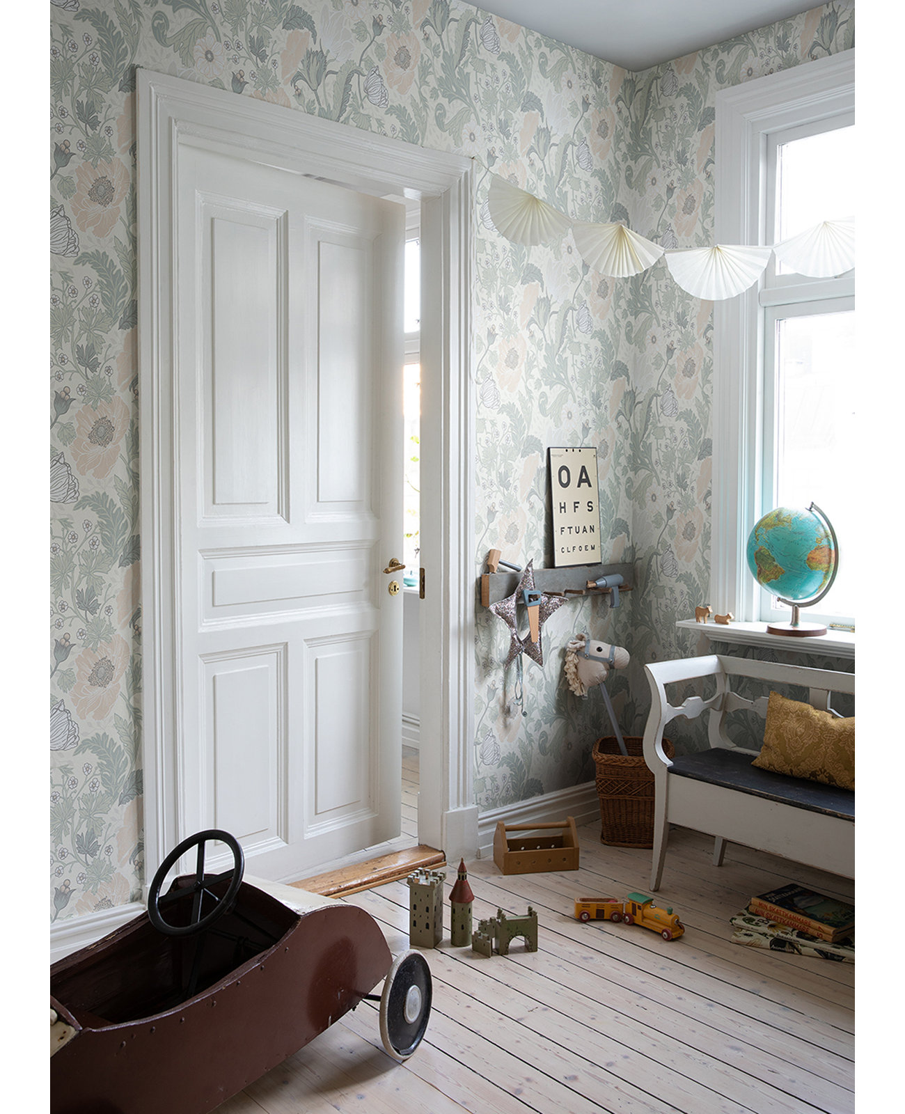 Mackenzie Wallpaper Roll, Light Gray