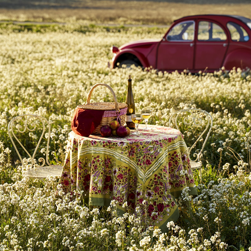 Jardine Tablecloth, 71" W x 71" L