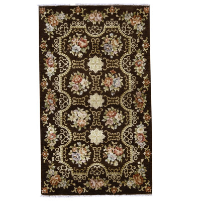 Tapis brun noué à la main de haute qualité