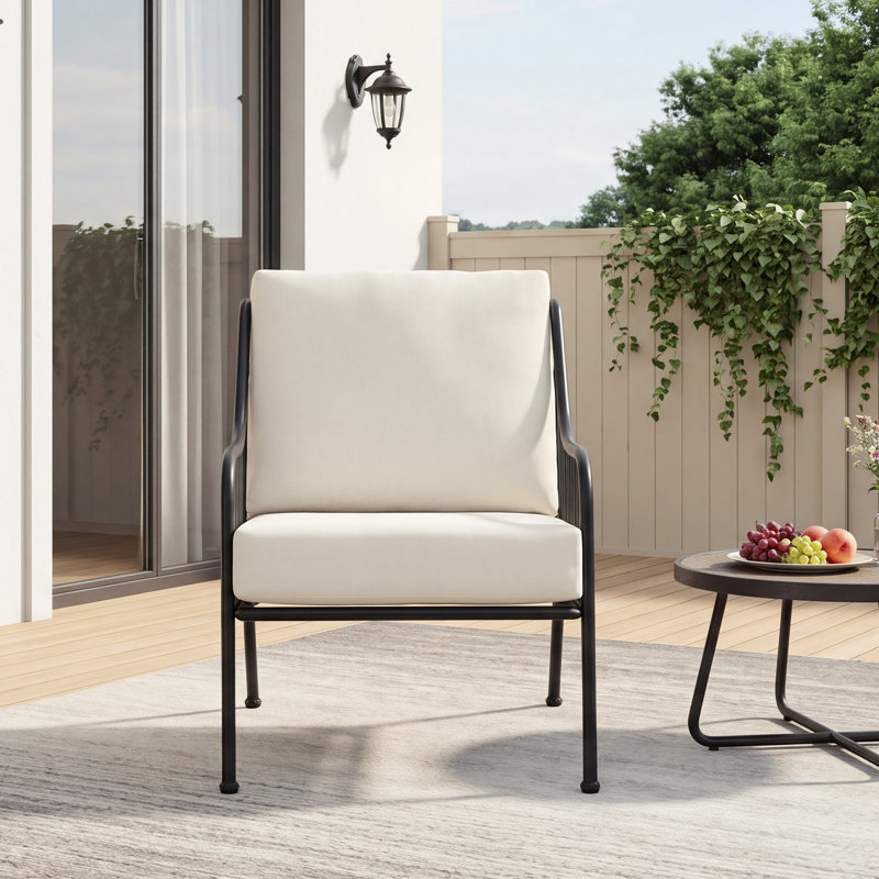Chaise de jardin en métal noir