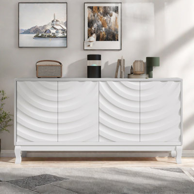 Élégant buffet doté de portes à motif ondulé sophistiquées avec un design à rainures arquées dans un agencement élégant à quatre portes, réglable, adapté pour le bureau, le vestibule et le salon