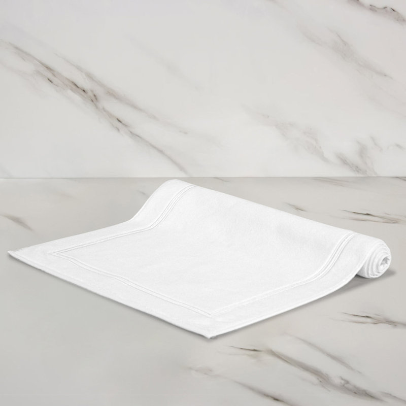 Classic Bath Mat, White/White