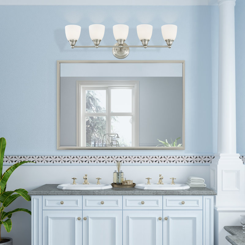 Éclairage de salle de bain à 5 lumières à intensité variable Mayday, Nickel brossé