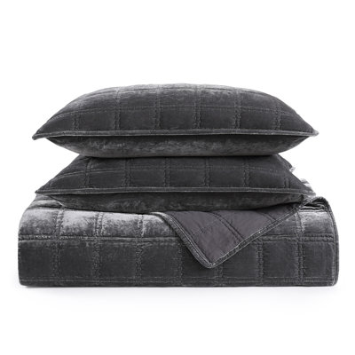 Stella Velvet Quilt Set