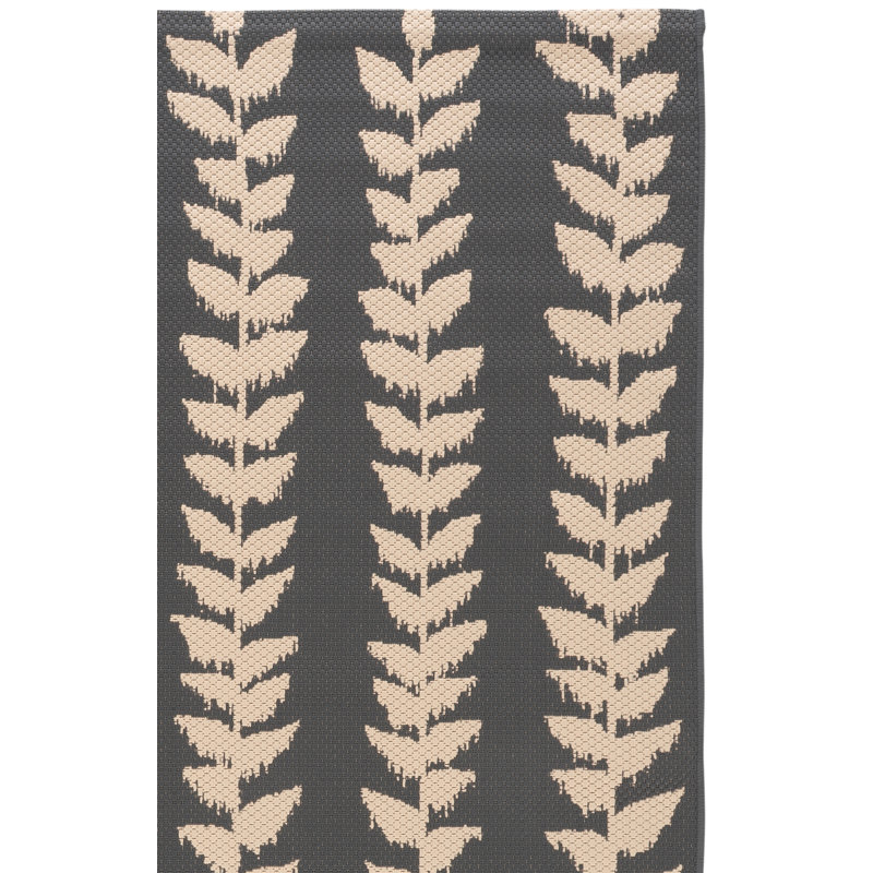 Courtyard Performance Floral Indoor/Outdoor Area Rug, Rectangle 5'3" x 7'7"