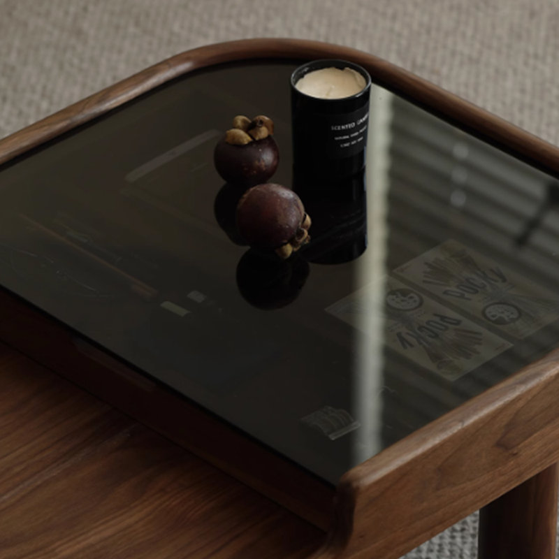 Table basse rétro et niche en bois