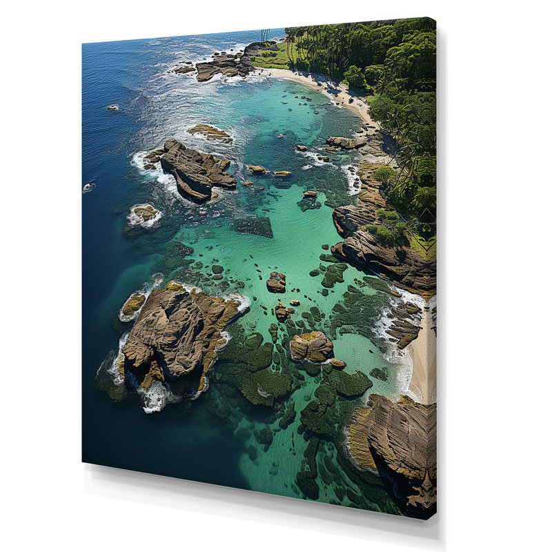 Vue aérienne sur une île tropicale III - plage, art mural, Toile tendue, H 44 po x l 34 po x P 1,5 po