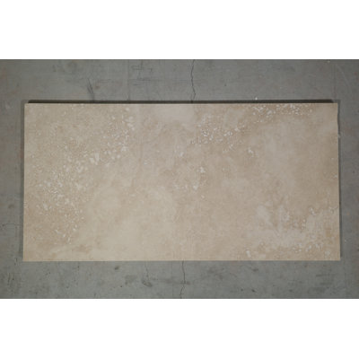 Carrelage en travertin clair 12 x 24