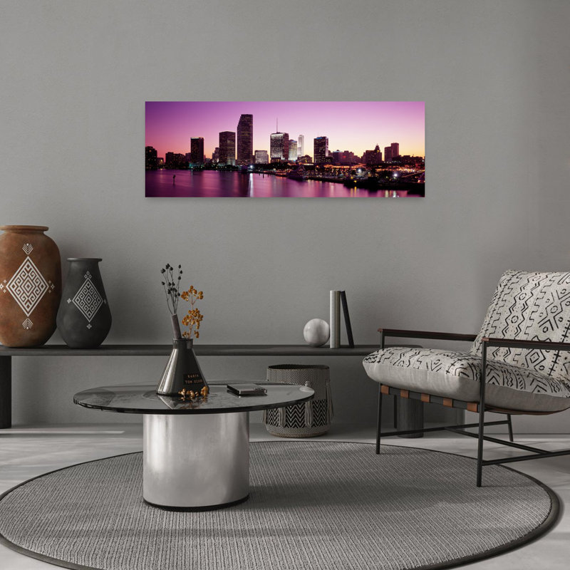 Bâtiments illuminés au crépuscule, baie de Biscayne, Miami, comté de Miami-Dade, Floride, architecture moderne abstraite, art mural
