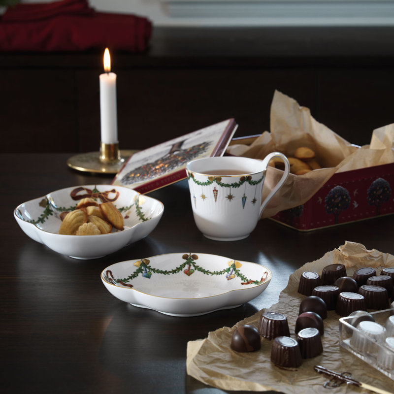 Royal Copenhagen Star Fluted Christmas Accent Platter