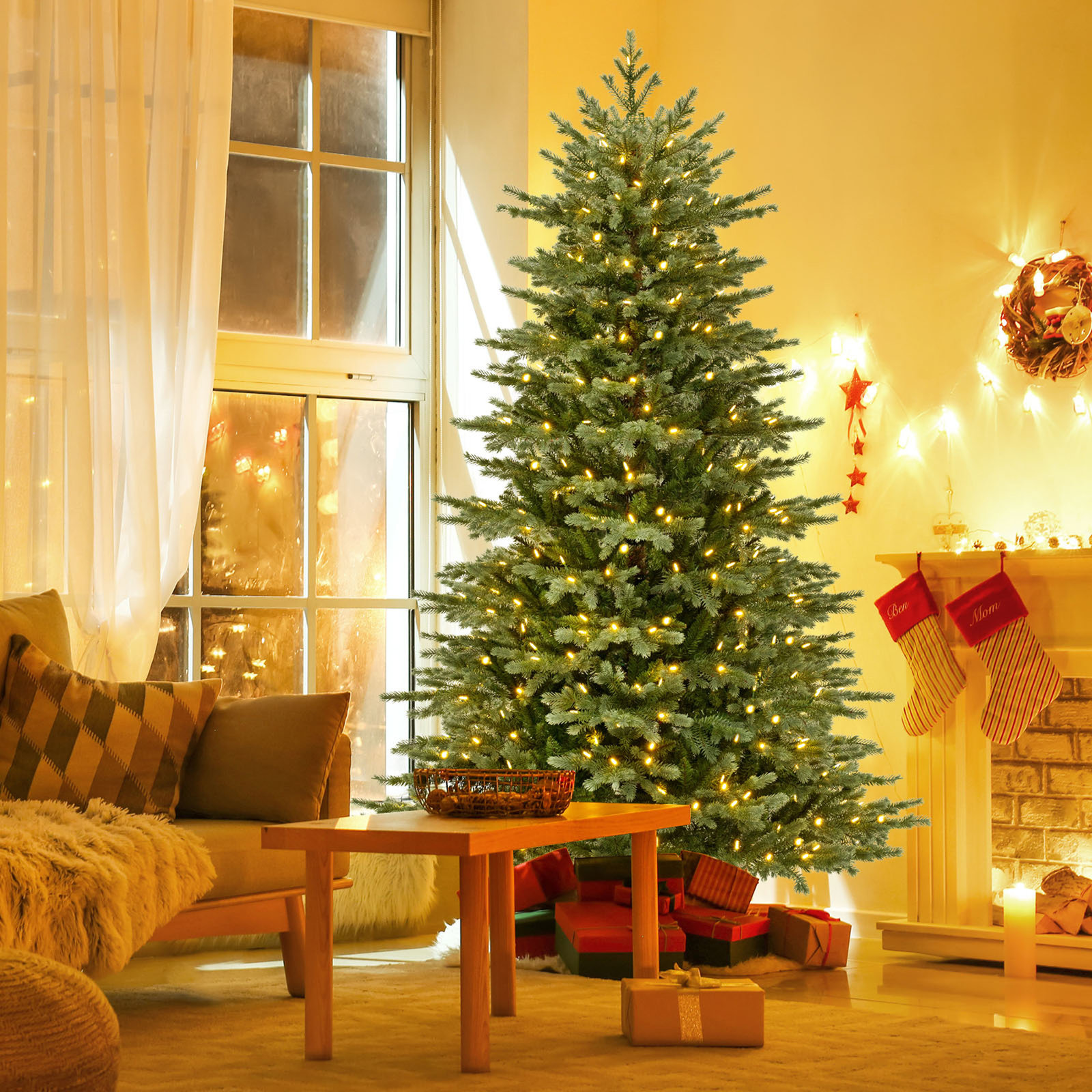 Pre-Lit Pine Christmas Tree, 7'