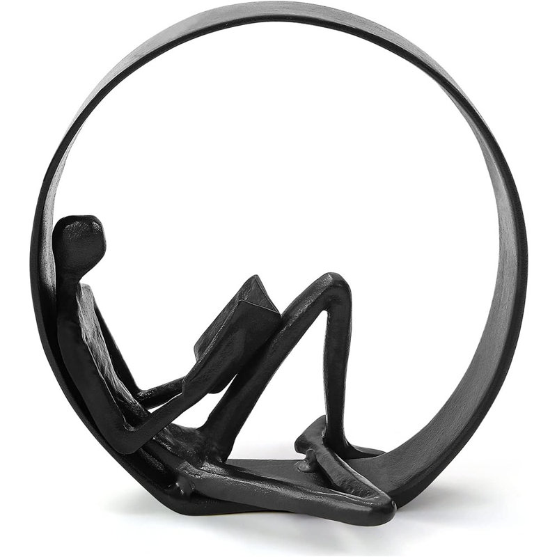 Figurines de lecture et statues