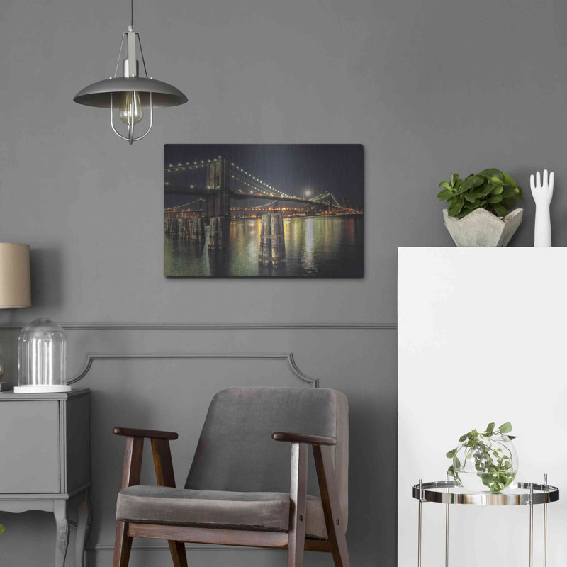 «Moon Over Brooklyn» par Natalie Mikaels, H 16 po x l 24 po