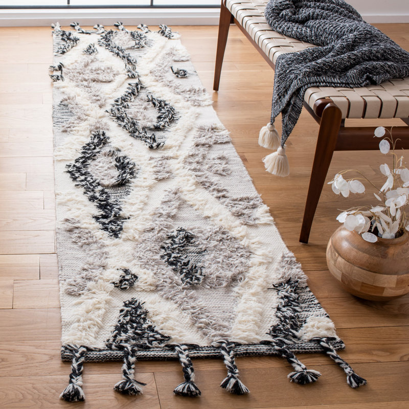 Sumiton Hand Woven Wool Southwestern Rug, Runner 2'3" x 8'