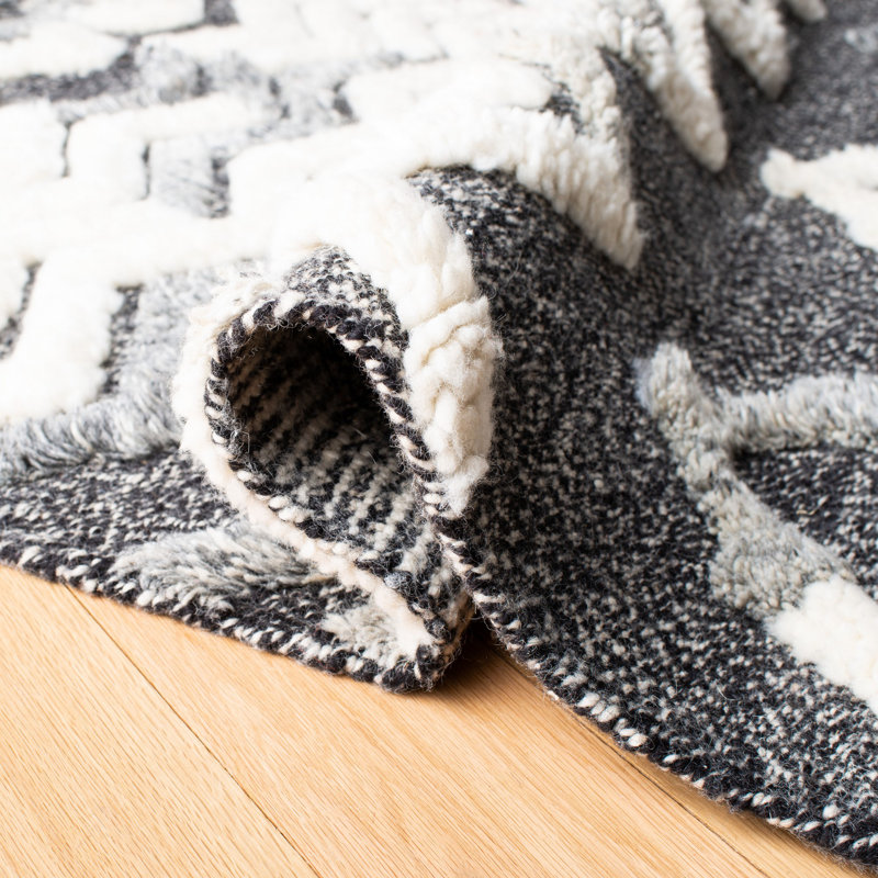 Tapis gris / blanc en laine noué à la main Castaneda, Rectangle 4 pi x 6 pi
