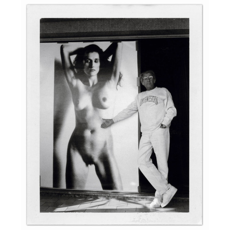 Newton, Polaroids
