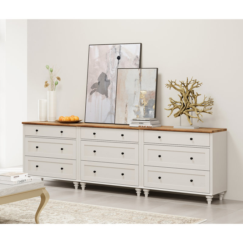 Athanafis Accent Chest