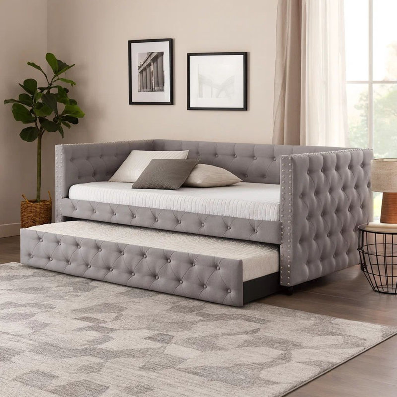 Sacoyia Upholstered Daybed