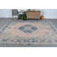 Tapis turc Oushak rétro surdimensionné au motif médaillon neutre et rose pour salle à manger bleu / rose