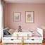 Lit plateforme avec tiroirs de rangement, garde-corps, petite tablette et crochets-342882566-342884091