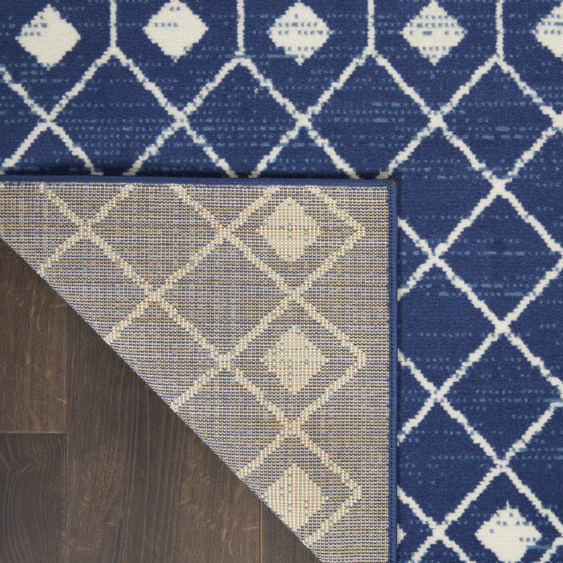 Tapis géométrique bleu marine / blanc Whanger, Rectangle 3 pi 9 po x 5 pi 9 po